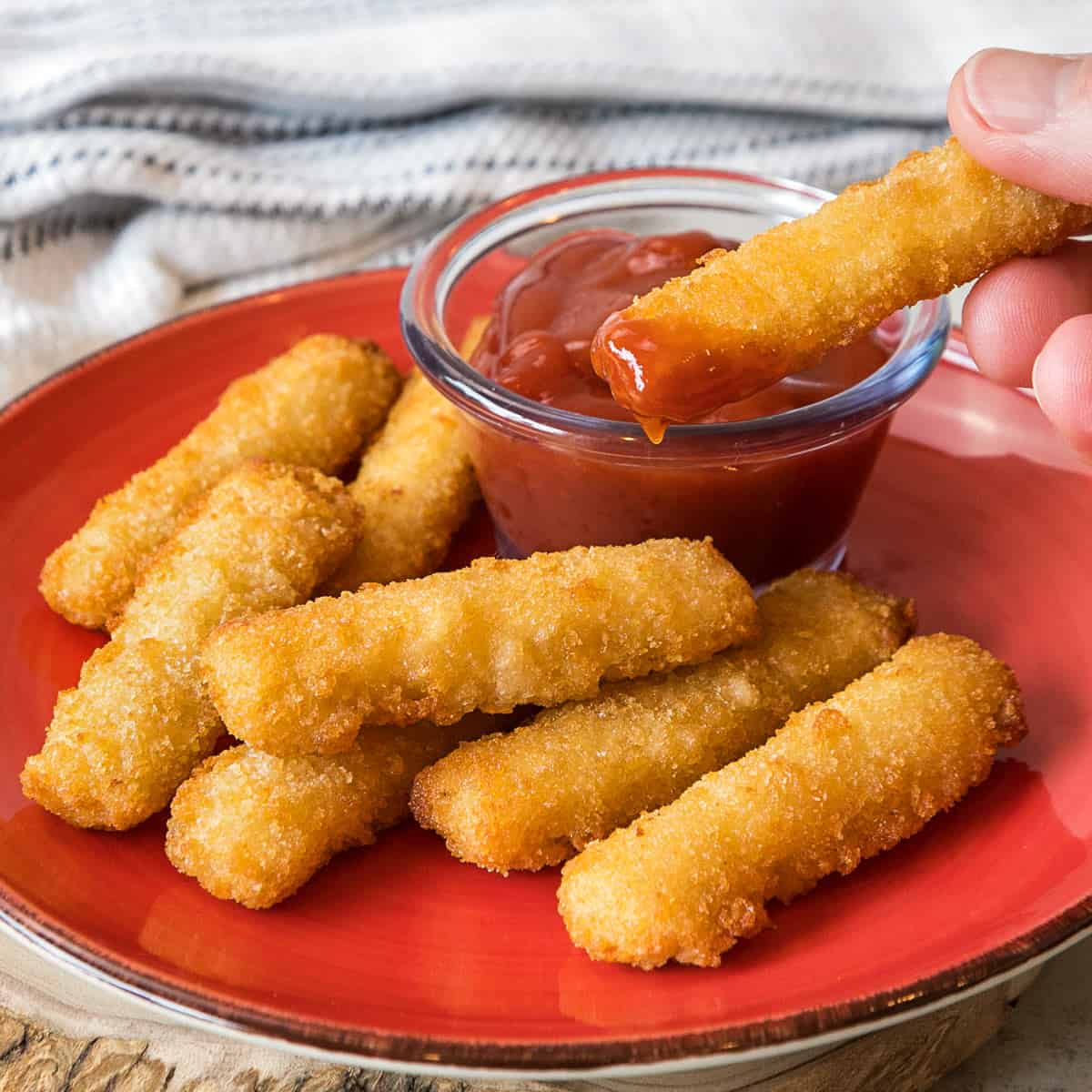 Air Fryer Fish Sticks (Frozen)