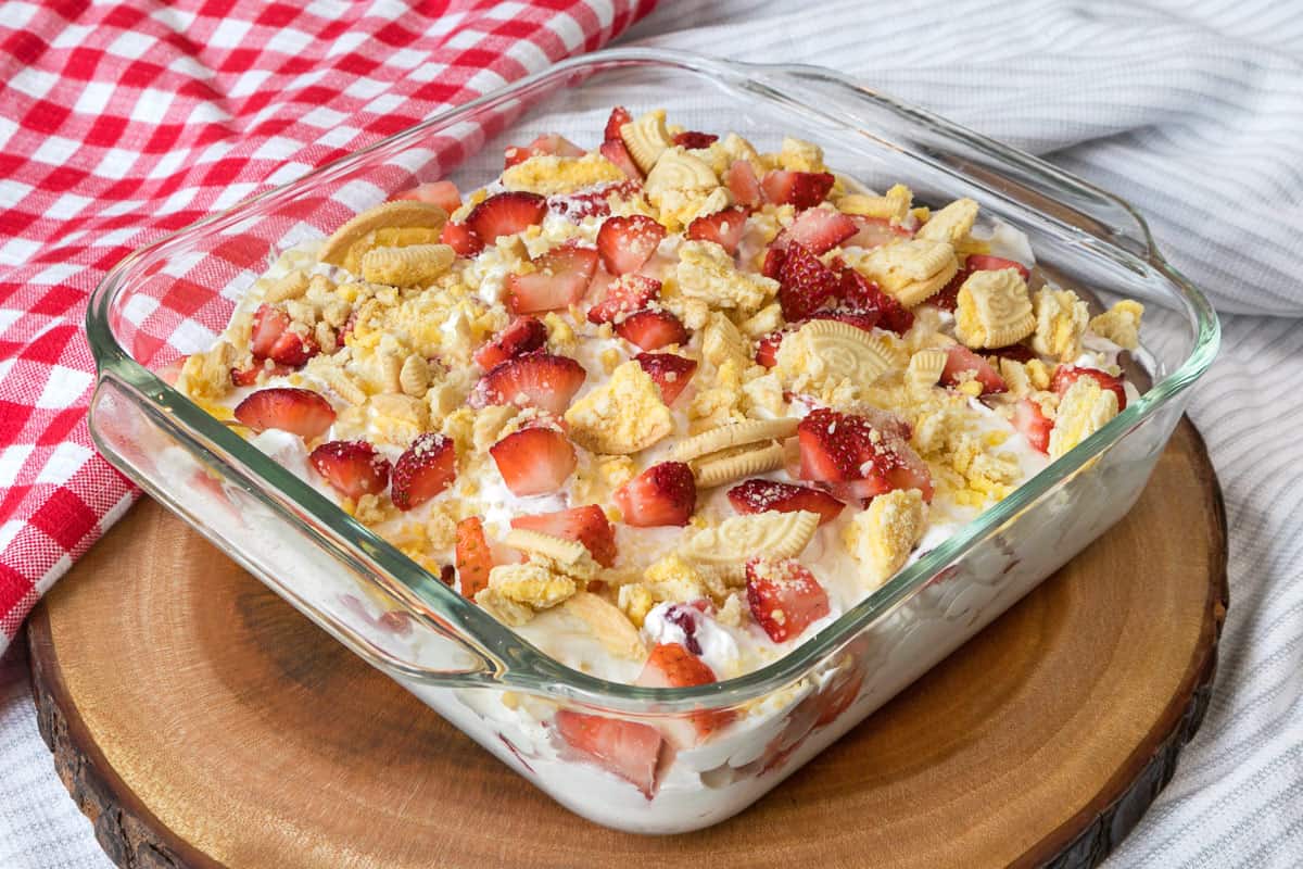 Strawberry lemon icebox cake.